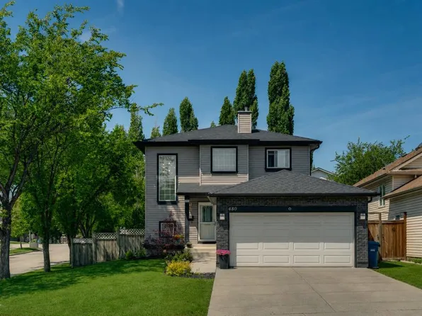 480 Douglas Glen Point SE, Calgary, AB T2Z 3G4