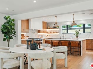 913 N Beverly Glen Blvd, Los Angeles, CA 90077