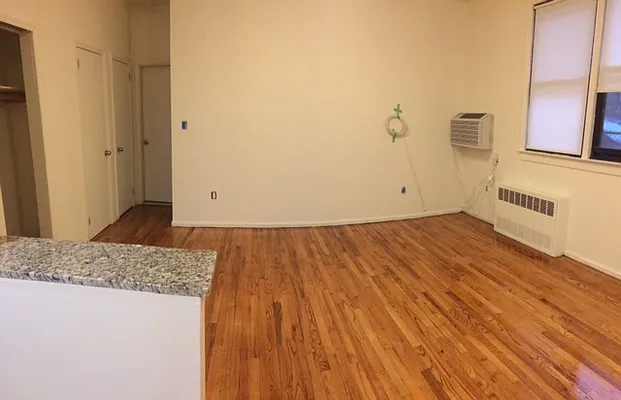 Rented by MQ Realty LLC | media 32