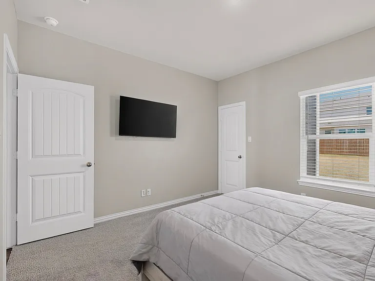3531 Columbus St — Photo 20