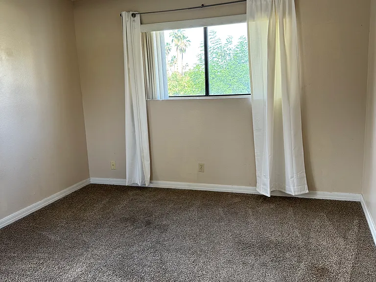 2240 S Palm Canyon Dr — Photo 15