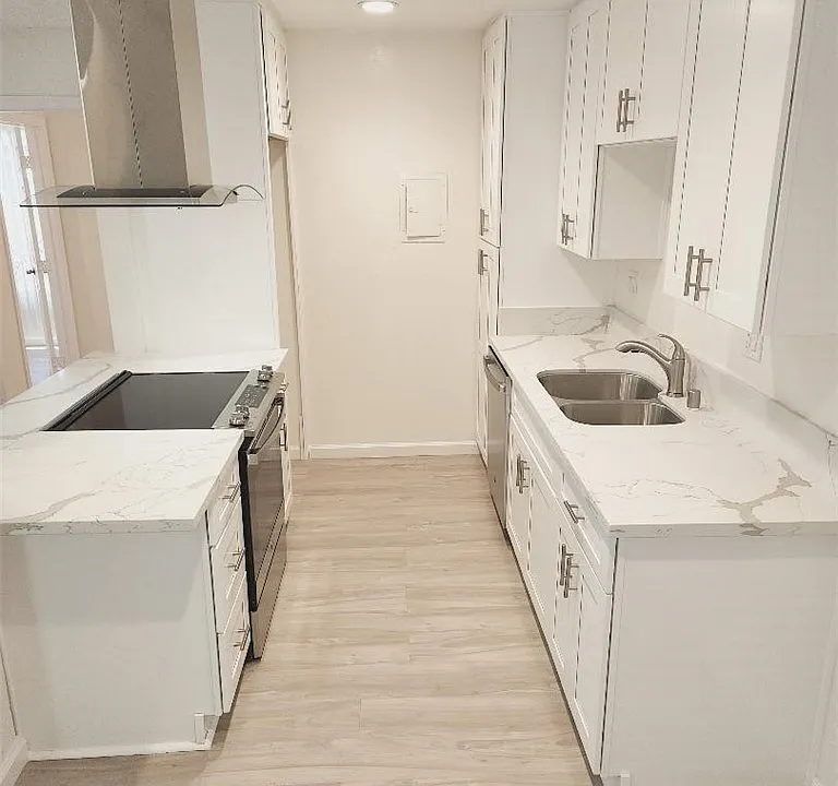 1040 W Macarthur Blvd #41