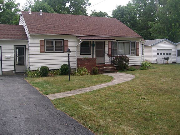2nd image of 196 Ontario St