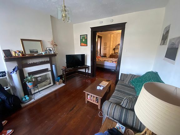 3rd image of 4136-4138 Hartford St #1