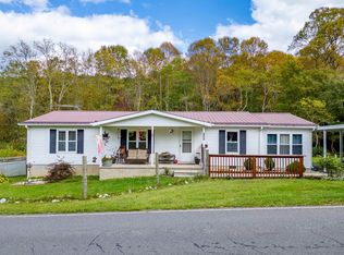 3805 Conner Grove Rd SW, Willis, VA 24380