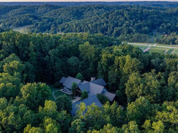 4085 New Hwy #96W, College Grove, TN 37046