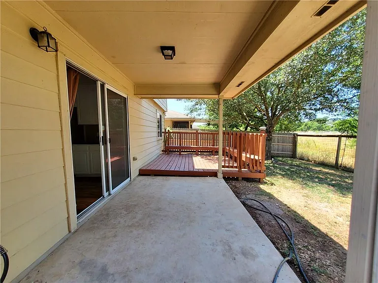 11208 Ashbrook Dr — Photo 18