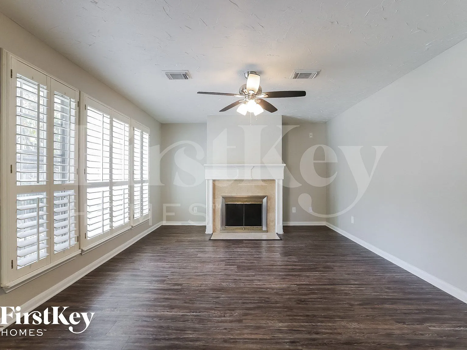 4 bed, 2.5 bath, 2482 sqft, $2,680 — Photo 3