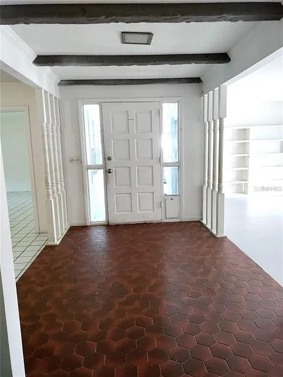 3 bed, 2.0 bath, 1777 sqft, $1,650 — Photo 2