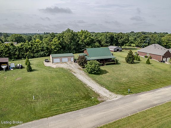 3rd image of 1312 Pin Oak Dr