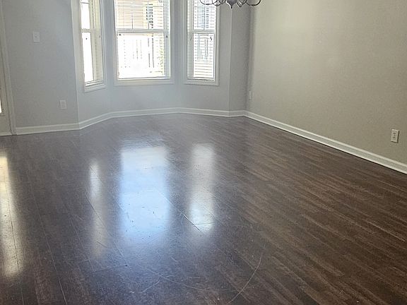 entry/dining/flex space