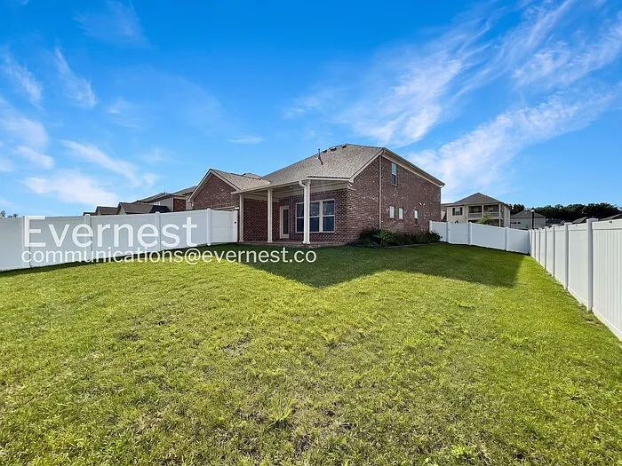 732 Prescott Ln — Photo 32