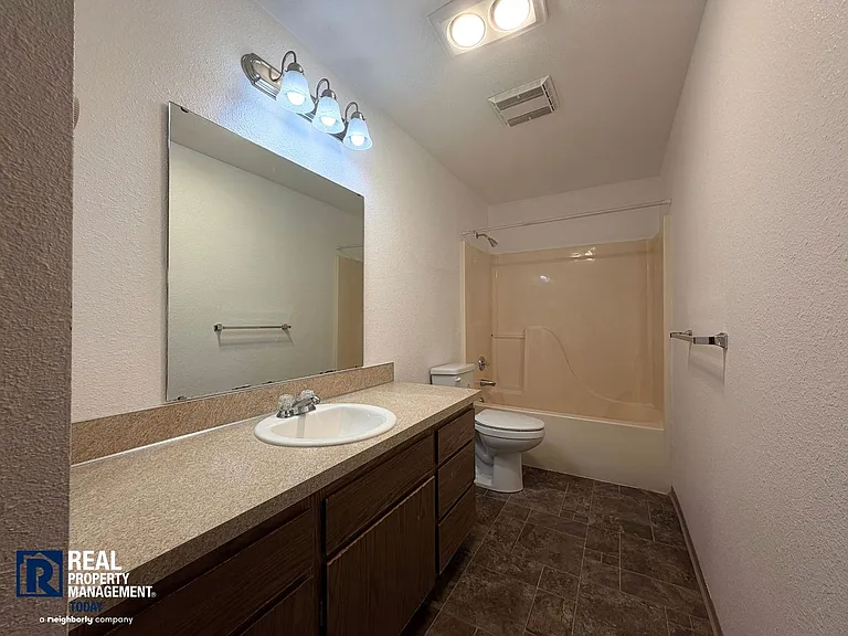 9002 154th Avenue Ct NW — Photo 11