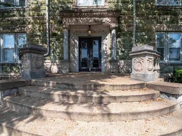 1116 Poplar Ave APT 6, Memphis, TN 38105