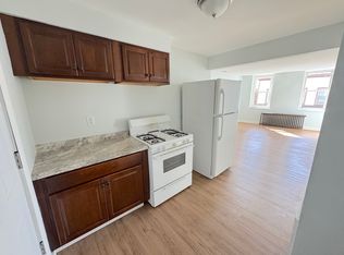 525 Washington Ave APT 1, Bridgeville, PA 15017