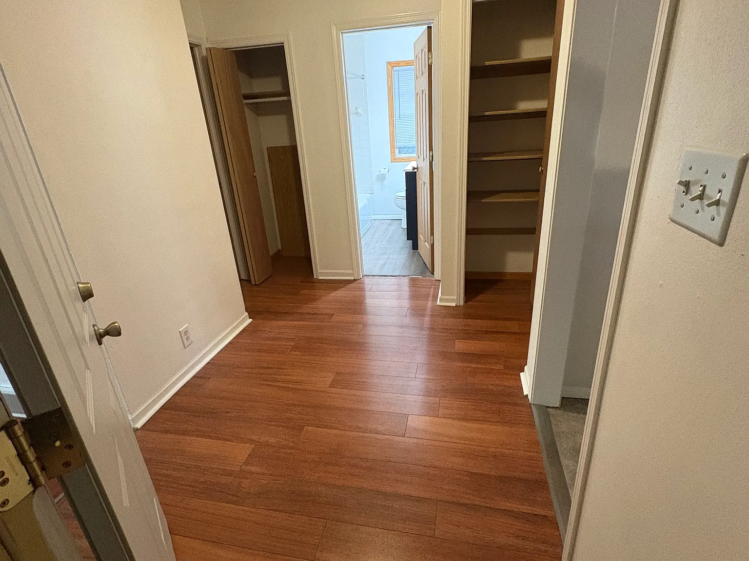 2 bed, 1008 sqft, $1,500 — Photo 3