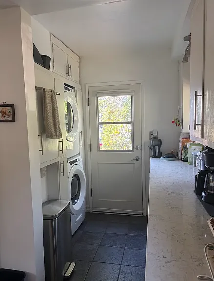 2760 Lompoc St — Photo 5