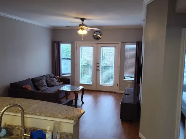 2502 Leon St APT 304, Austin, TX 78705