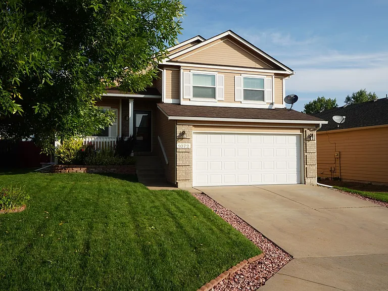 1072 Scarlet Oak Dr — Photo 2