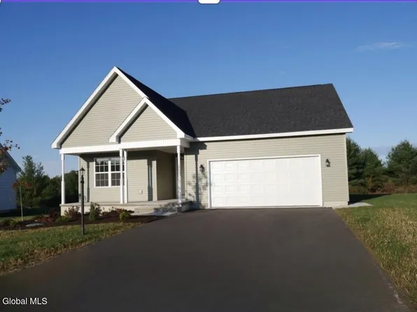 76 Seashore Way, Mechanicville, NY 12118