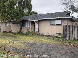 6312 Anderson Rd, Forestville, CA 95436