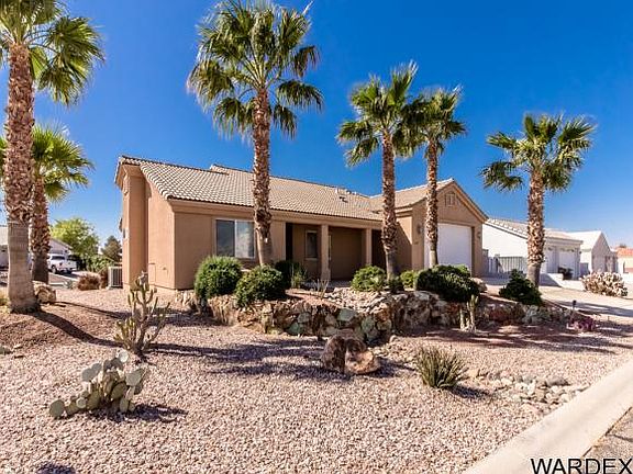 2nd image of 2132 E Desert Lakes Dr