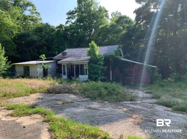 8690 Bryants Landing Rd, Stockton, AL 36579