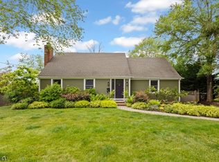 89 Dean Rd, Mendham, NJ 07945