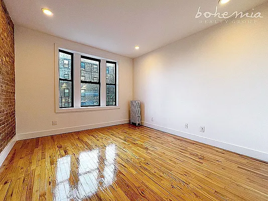 Rented by Bohemia Realty Group | media 3