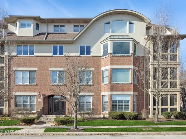 200 N River Ln Unit 209, Geneva, IL 60134