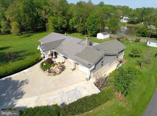 767 Ellsworth Ave, Great Falls, VA 22066