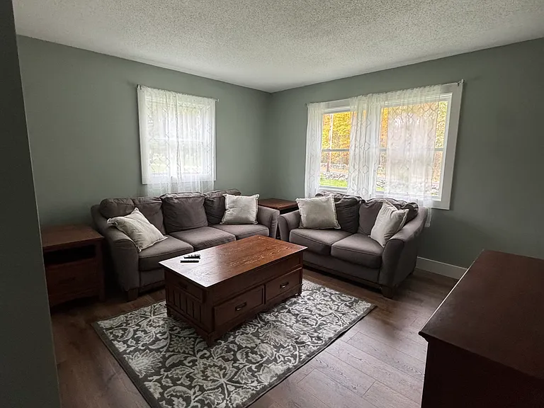 214 Mills Rd — Photo 8