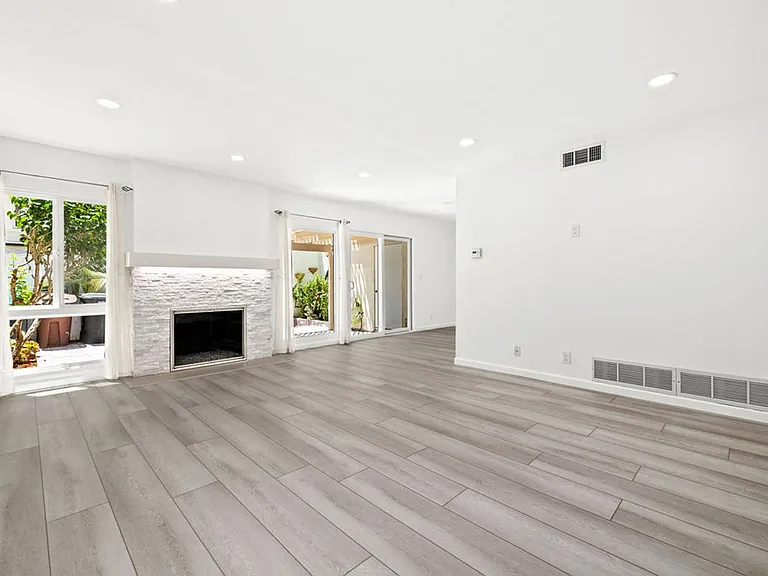 30789 Calle Chueca — Photo 5