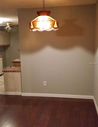 5th image of 530 E Rosewood Ln #530