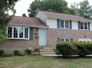 1906 Gravers Ln, Wilmington, DE 19810