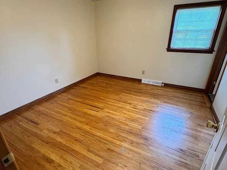 5001 Sampson Dr — Photo 15