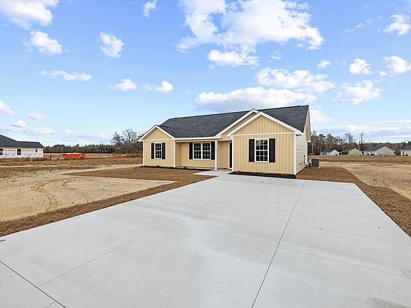 3rd image of 675 Willard Rd.