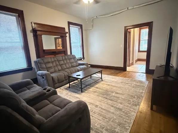 2239 Eoff St APT 2, Wheeling, WV 26003