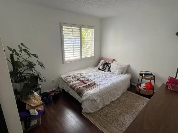 18316 Hatteras St APT 6, Tarzana, CA 91356