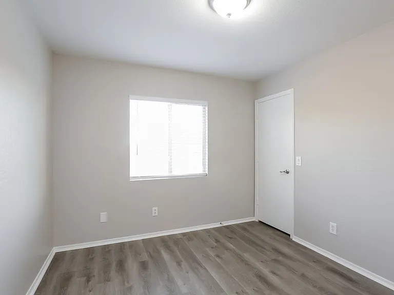 11845 W Lupine Ave — Photo 11