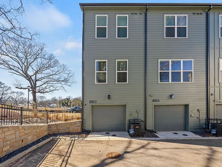 1429 Hazy Way SE — Photo 27