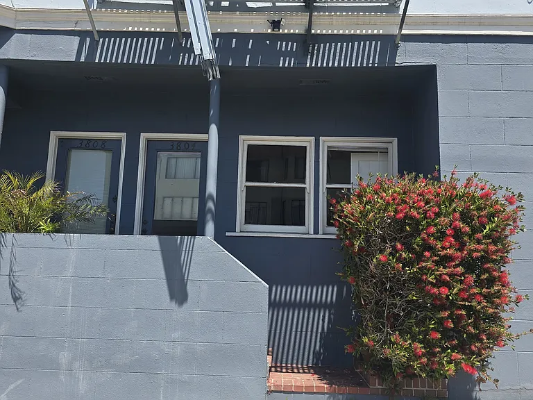 3804 Irving St — Photo 3