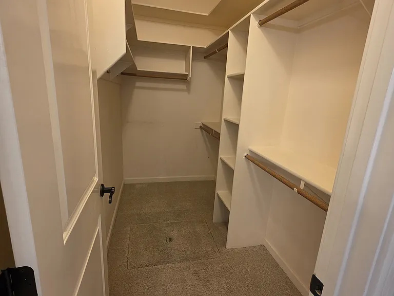 220 NE Greystone Loop — Photo 25
