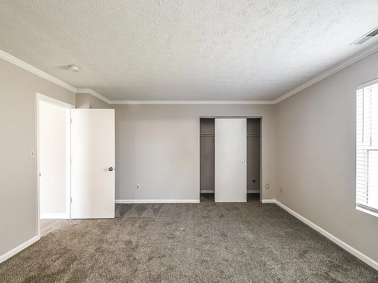 12719 Spurrington Way — Photo 11