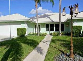 1426 Walnut Ter, Boca Raton, FL 33486
