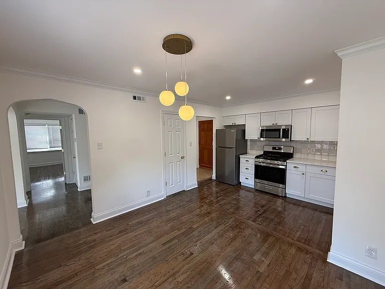765 Westwood Dr — Photo 10