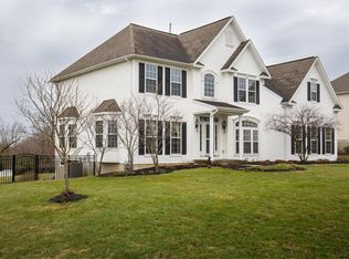 109 Snowberry Ln, Camillus, NY 13031