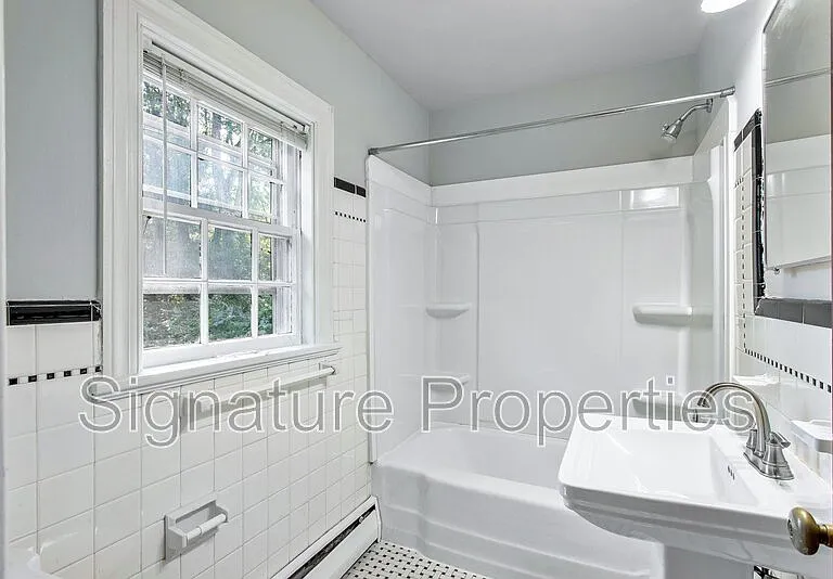 6731 Forest Hill Ave — Photo 21