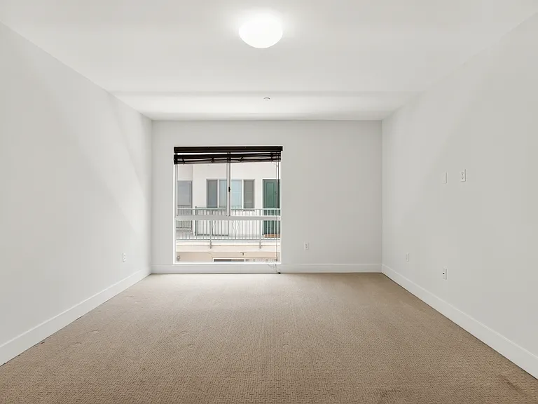 11715 Goshen Ave #302 — Photo 21