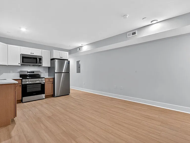 822 N 40th St — Photo 3